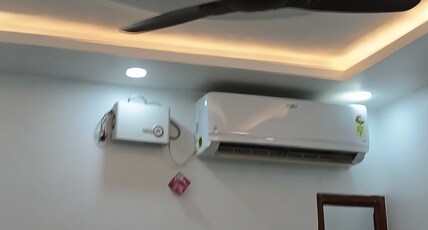 Karunanidhan palace Room Type - Luxury AC FAMILY ROOM 3