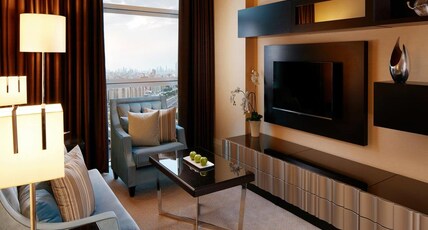 Millennium Hotel and Convention Centre Kuwait Room Type - Club Business Suite with Executive Lounge Access
