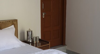 Shree Nath Ji Hotel (bnb) Room Type - Bedroom 4