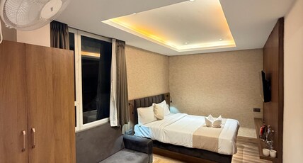 The Royale Serenity Hotel Room Type - Deluxe Suite Room