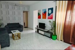 Bamboo Stays -Modern 2bhk Apt with Kitchen
