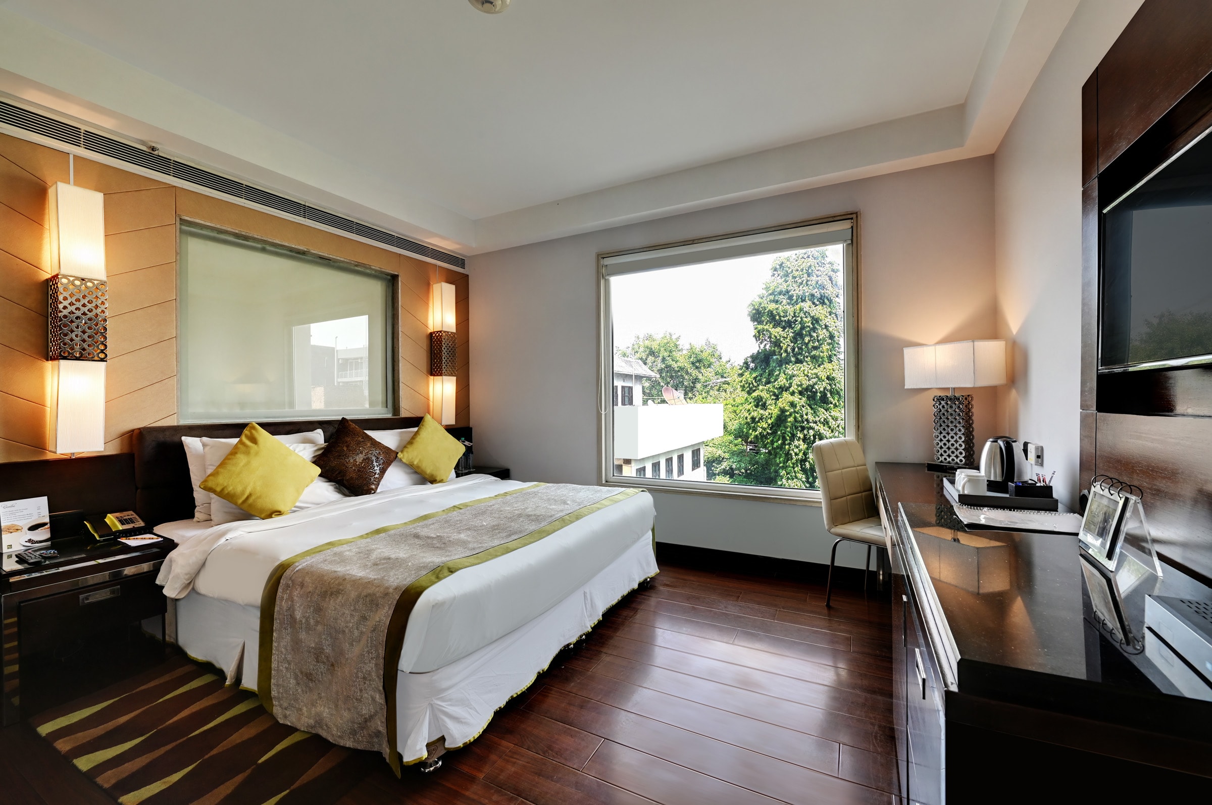 Quality Inn Gurgaon - Tap to explore photos