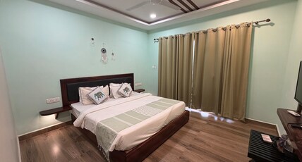 Mirabilis Resort Room Type - Super Deluxe Room