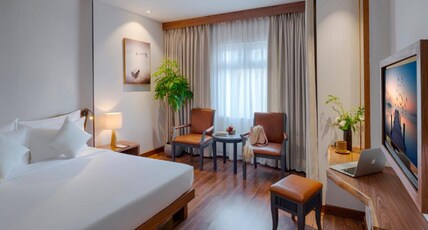 Silverland Min Hotel Room Type - Premium Double room with big window Silverland Min Hotel Room Type - Premium Double room with big window
