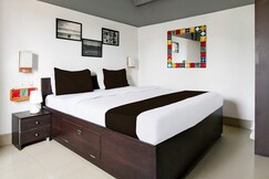 Super Hotel O Swaranpuri Near KIIT Square