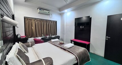 LE LEISURE - CIVIL LINES Room Type - EXECUTIVE ROOMS