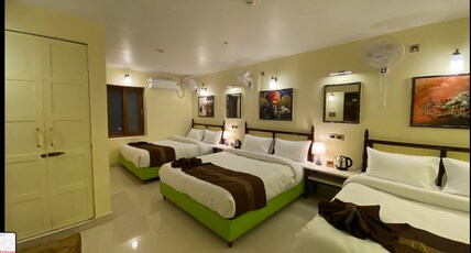 Hotel Satshree Kothi Room Type - Super Family deluxe room