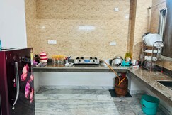 Service apartment