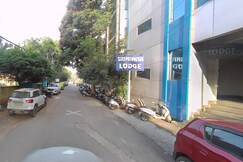 Srinivasa Lodge