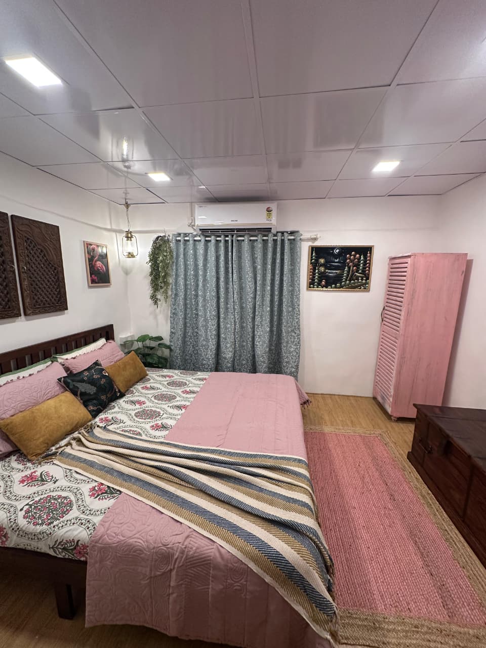 Mosiac House Bandra Cozy 2BHK - Tap to explore photos