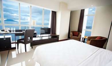 Best Western The Lagoon Room Type - 1 Queen Bed, Smoking Room, Sea View, Deluxe Room, Full Breakfast