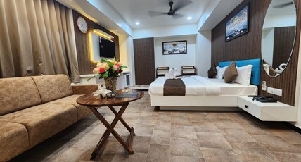 Hotel Atmij Room Type - Deluxe Room