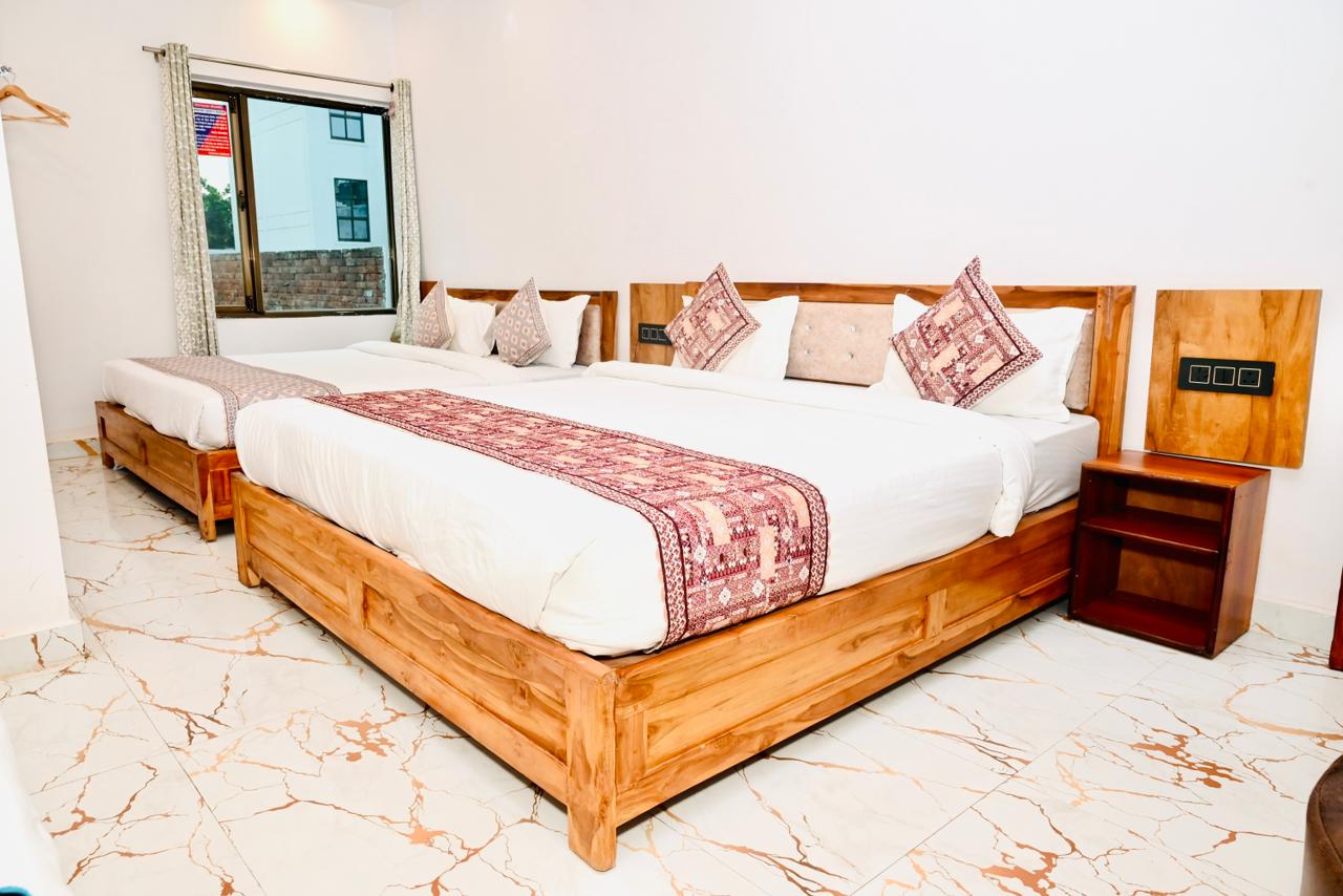 Hotel Shiva Darshanam Near Luxa - Tap to explore photos