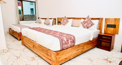 Hotel Shiva Darshanam Near Luxa Room Type - Family Room Hotel Shiva Darshanam Near Luxa Room Type - Family Room