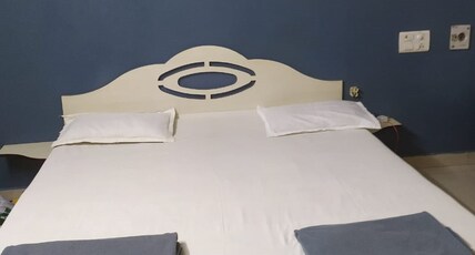 Hotel Royal Residency Room Type - Suite Room Non AC
