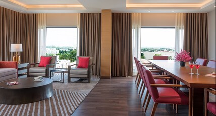 Feathers A Radha Hotel Chennai Room Type - Presidential Suite