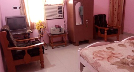 Hotel Shri Mahant Room Type - Ac Deluxe Room with Free WIFI