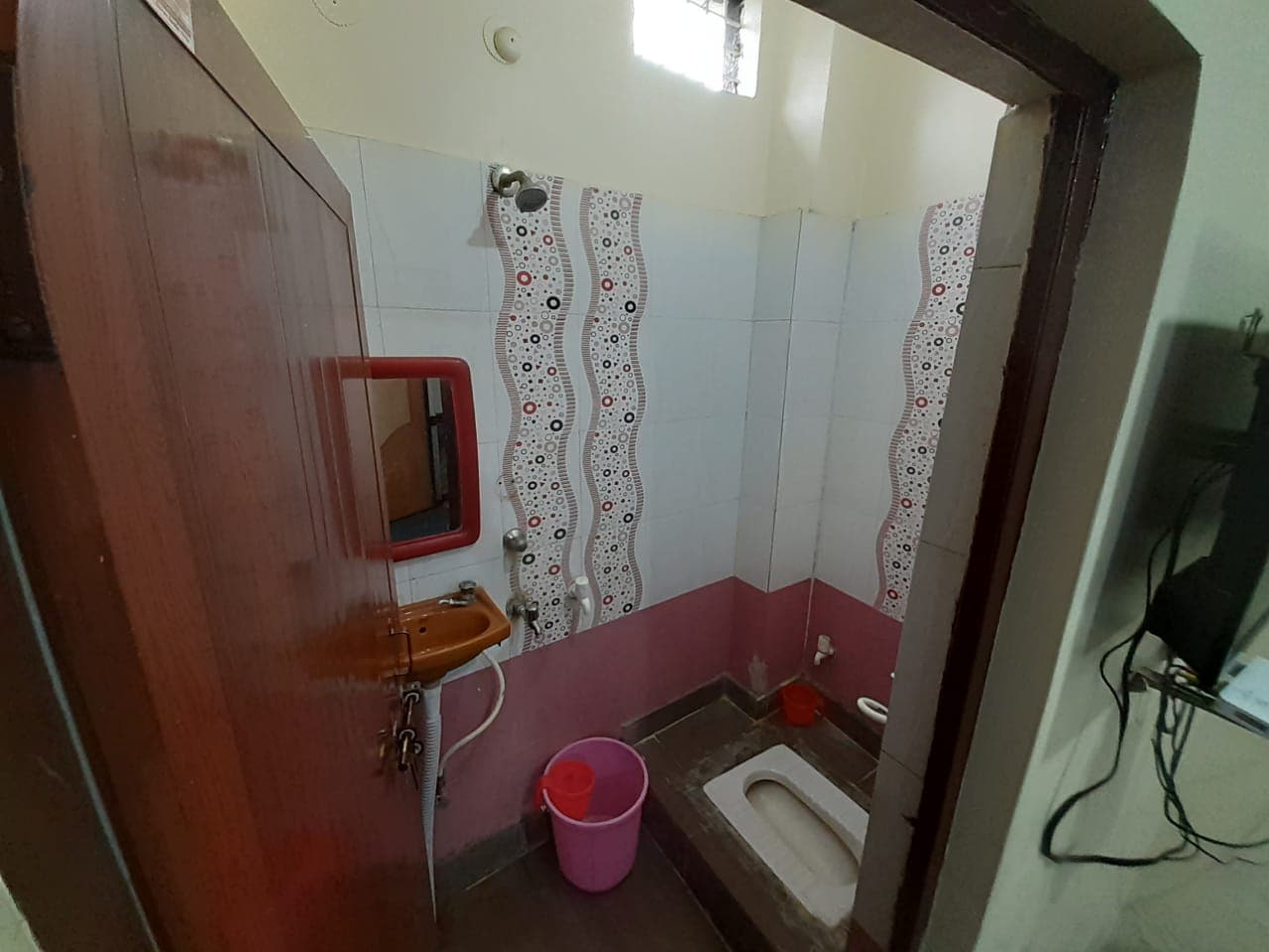 Hotel Diamond Palace, Kanpur - Tap to explore photos