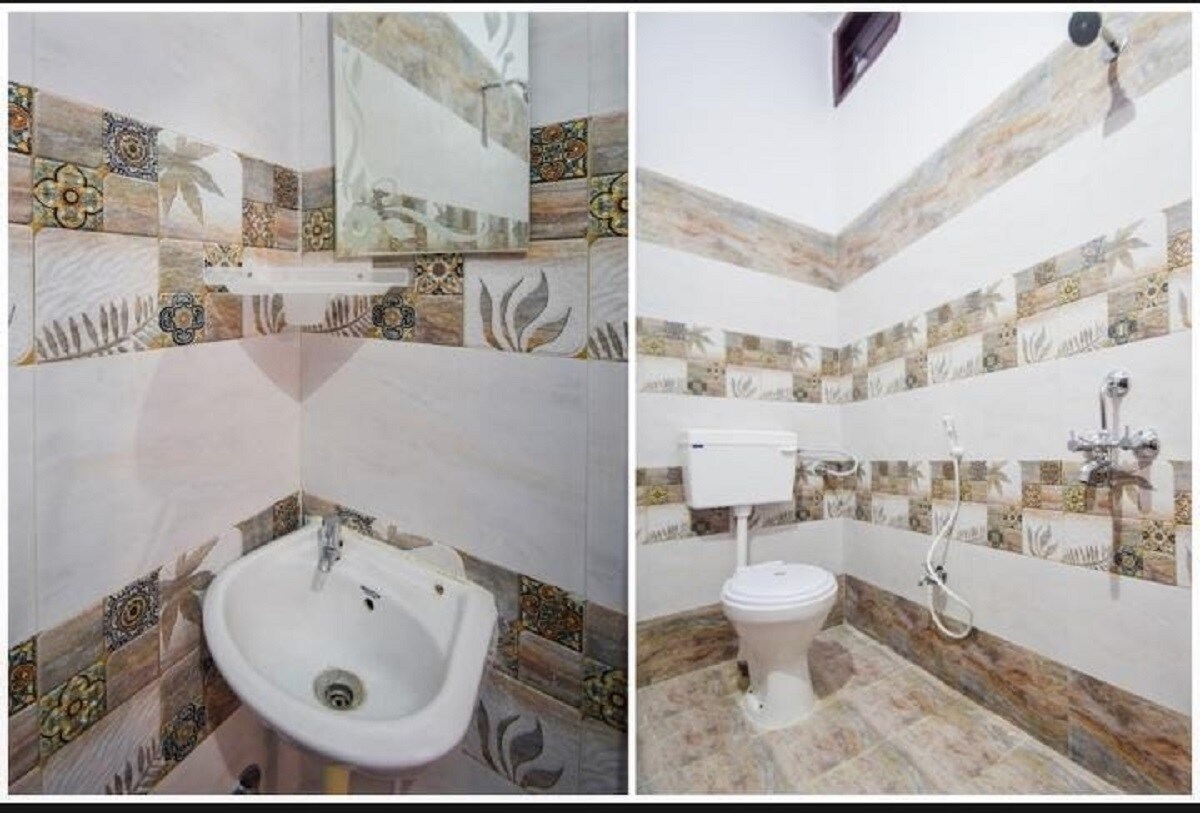 hotel Yash Palace - Tap to explore photos