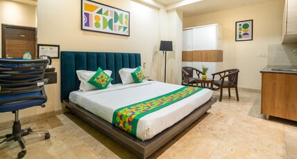 Treebo Twin Tree Residency Room Type - Deluxe Family Room