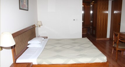 Hotel Vaibhav Room Type - AC Standard Room