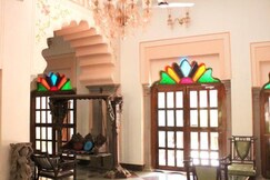 Ishwari Niwas Palace
