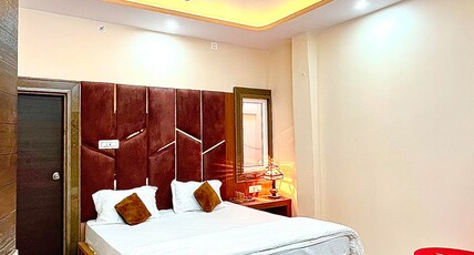 Shree Laxmi Palace Room Type - Deluxe Room