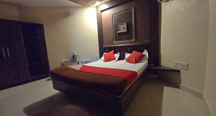 Hotel Madani Room Type - Deluxe Double Non A.C. Room