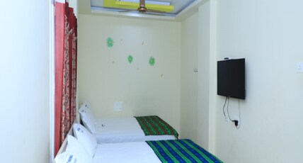 Vigneshwara Residency Room Type - Double Room