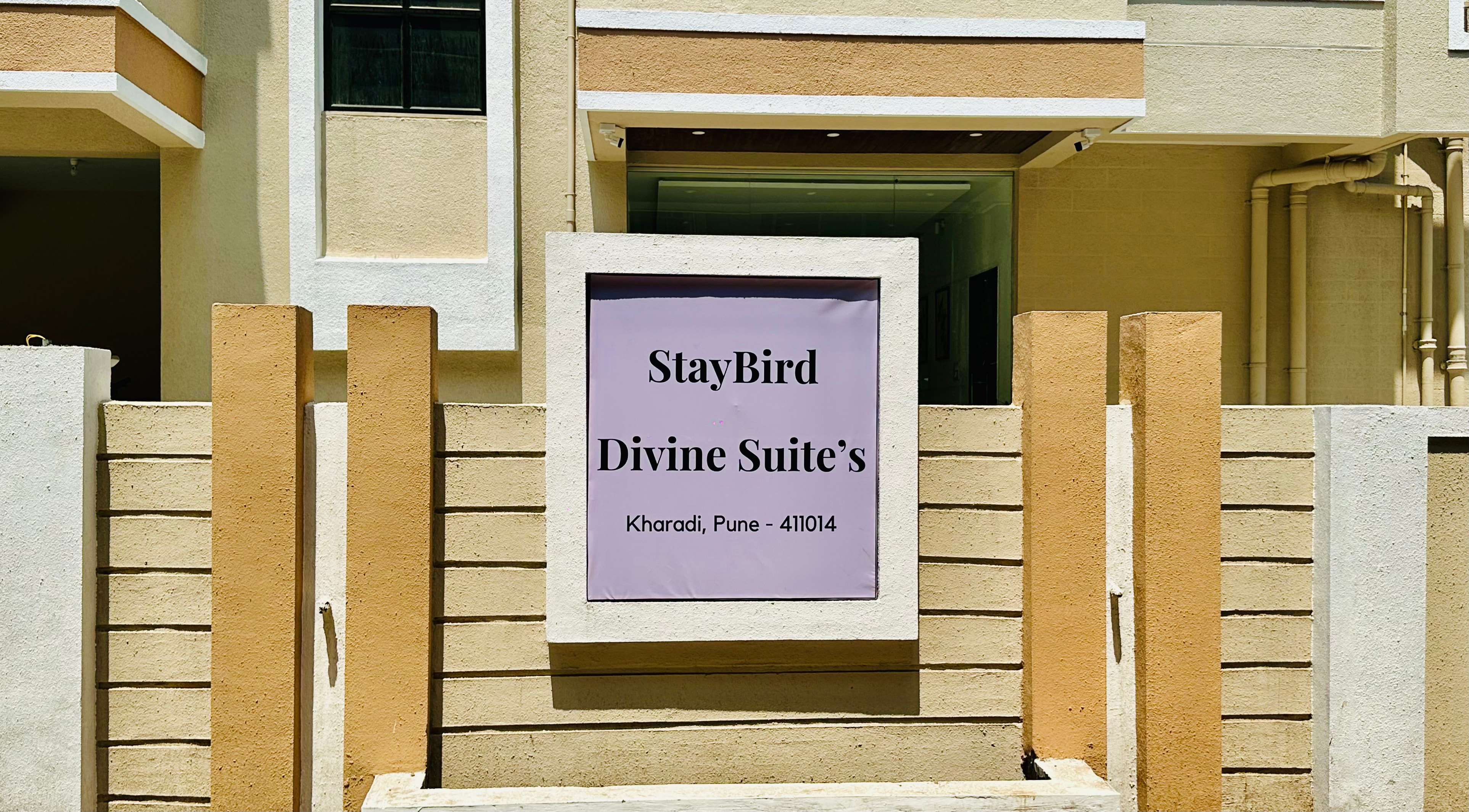 StayBird Divine Suites Business Hotel - Tap to explore photos