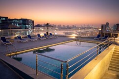 Reya Creek Hotel