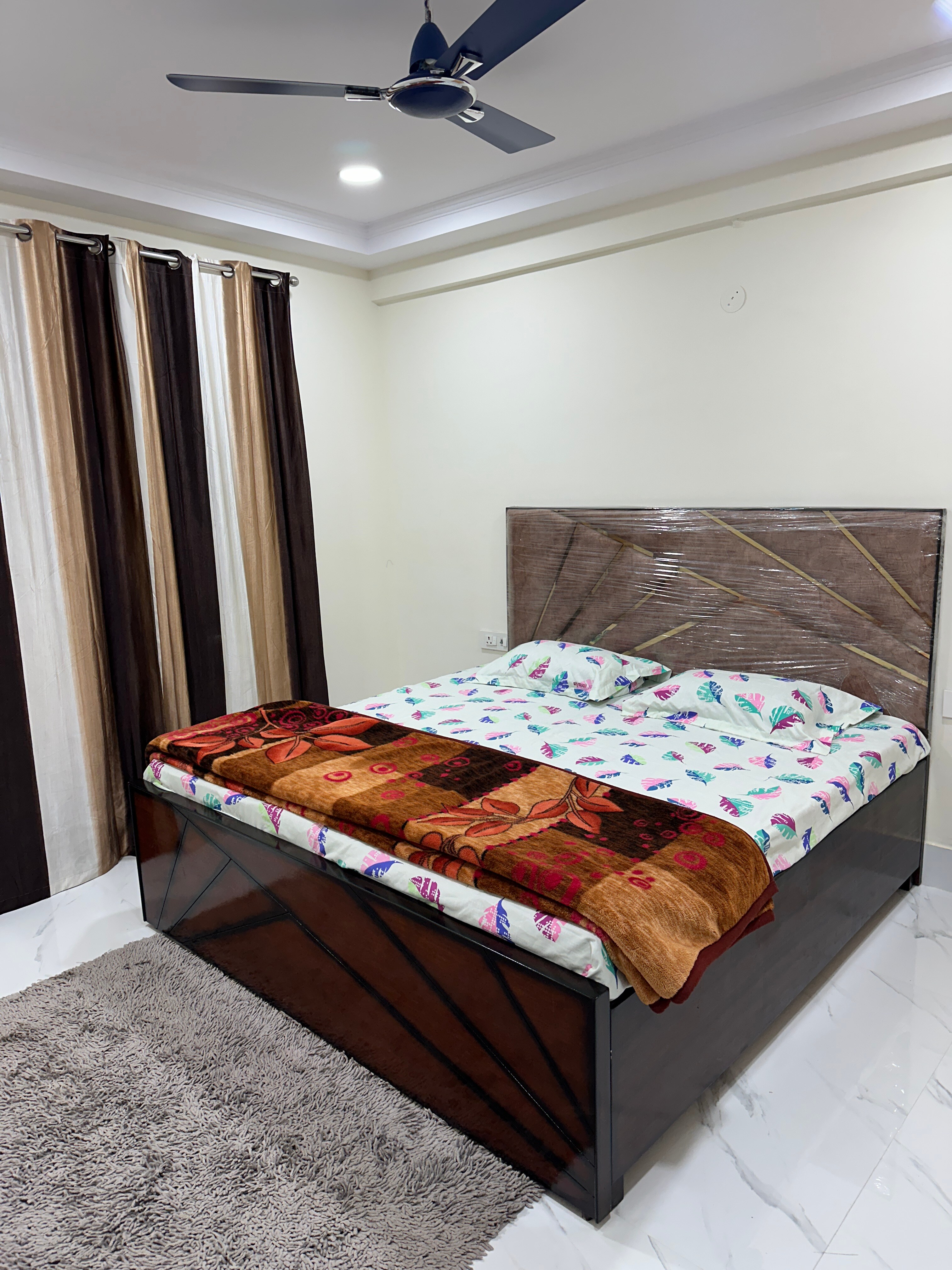 Tapovan apartment - Tap to explore photos