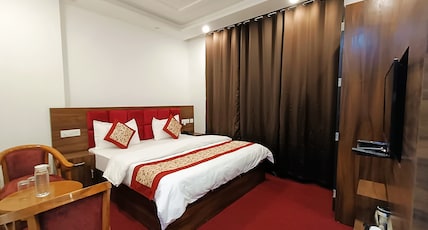 Red Roof Resort Lansdowne Room Type - Standard Room Non AC (Non View)