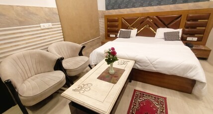Hotel Elite Room Type - Deluxe Room