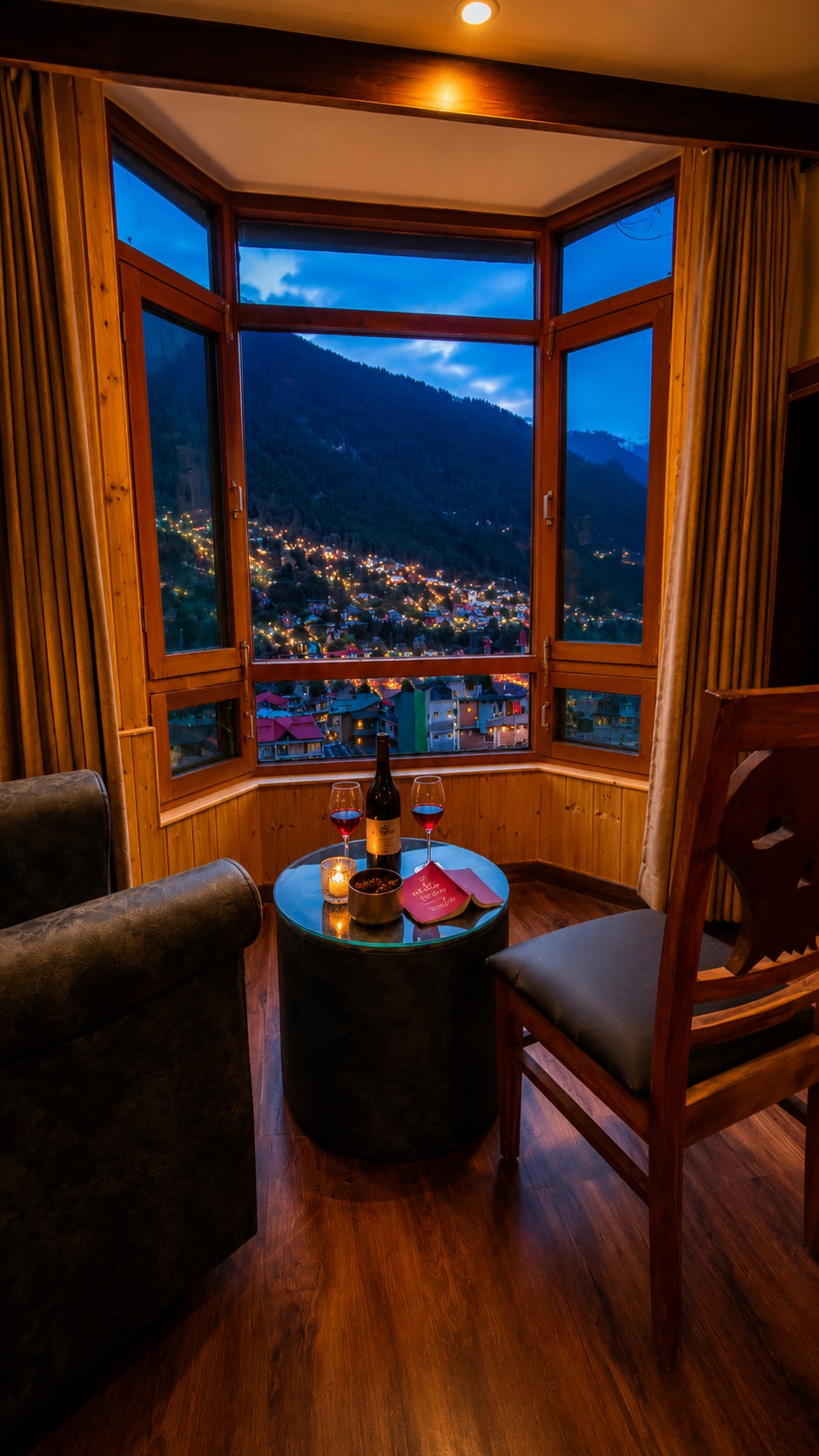 Hotel Ocean (2min. drive from mall road) Manali - Tap to explore photos
