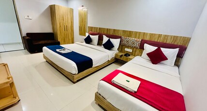 Hotel Suraj Kunj Room Type - Deluxe Triple Room