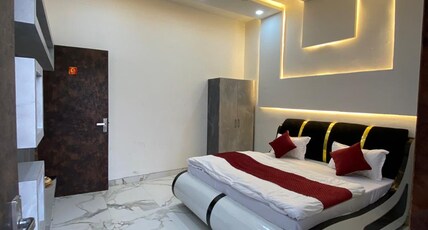 Hotel Soni ji ki dhani restaurant and rooftop cafe Room Type - Bedroom 1