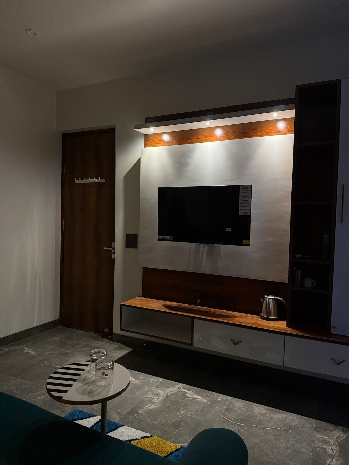 The Social Haven Golden Sands Suite in Noida - Tap to explore photos