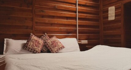 Doli Guest House by EKA Collective LLP Room Type - Pine