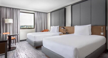 Hilton Prague Room Type - Deluxe Room, 2 Twin Beds