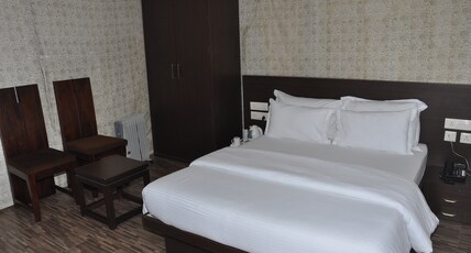 Neelkanth Bagar Inn Resort Room Type - Super Deluxe Tent Room with Bathtub