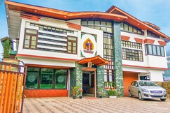 Alpine Hills Hotel