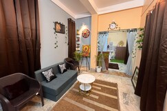 Jonaki Aalay Guest House 