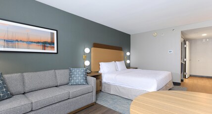 Hampton Inn Coconut Grove Room Type - 1KING STUDY SOFABED NOSMOK