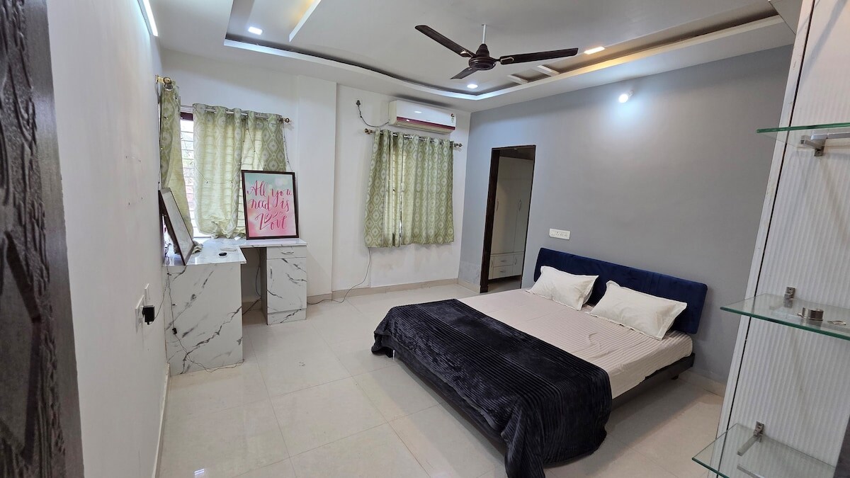 Spacious 3BHK Villa in Sainikpuri - Tap to explore photos