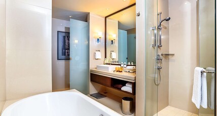 Hilton Bangkok Grande Asoke Room Type - KING GUEST ROOM