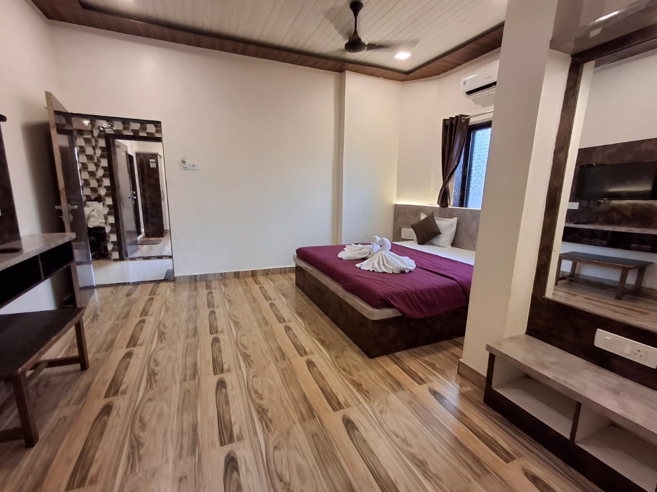Hotel Suyog - Tap to explore photos