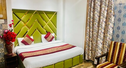 Hotel Star of Kashmir Room Type - Deluxe Room