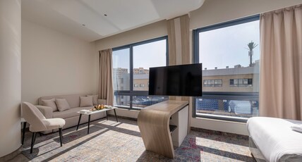 Crowne Plaza Alexandria Mirage by IHG Room Type - 1 King Premium Pool View Sofa Bed