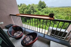 Serene Studio w d Balcony Mangrove Viewl Candolim